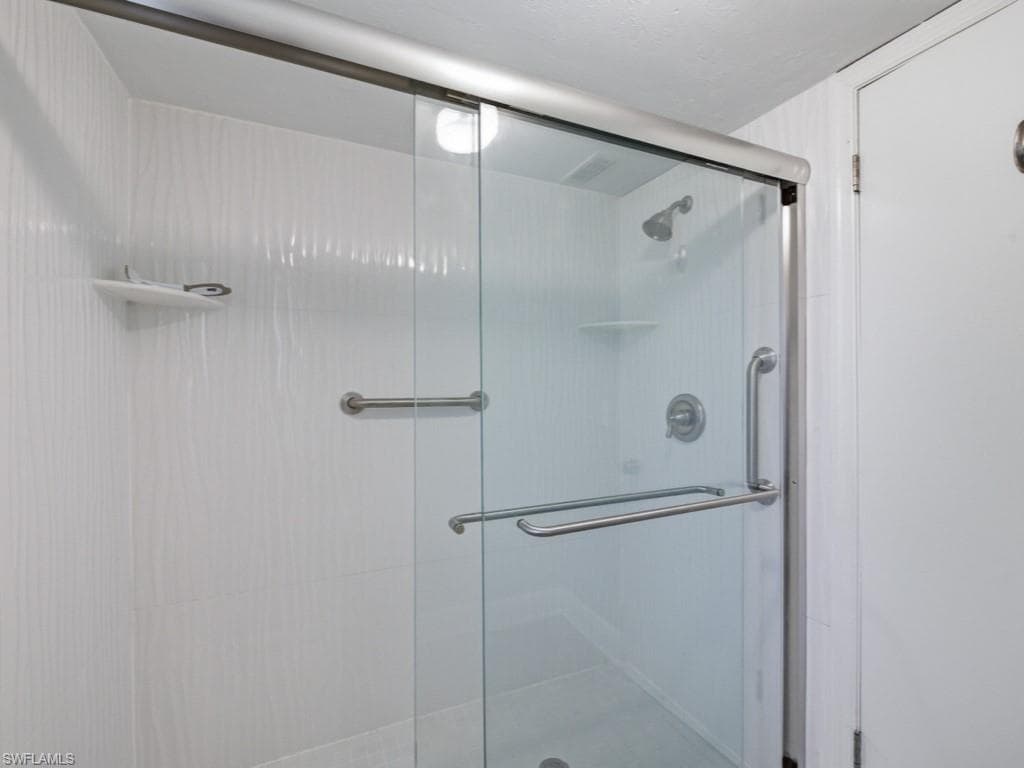 3207 Horse Carriage WAY 403-20