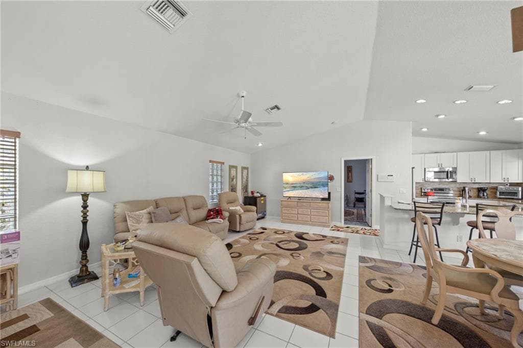 11671 Pine Hammock CIR-8