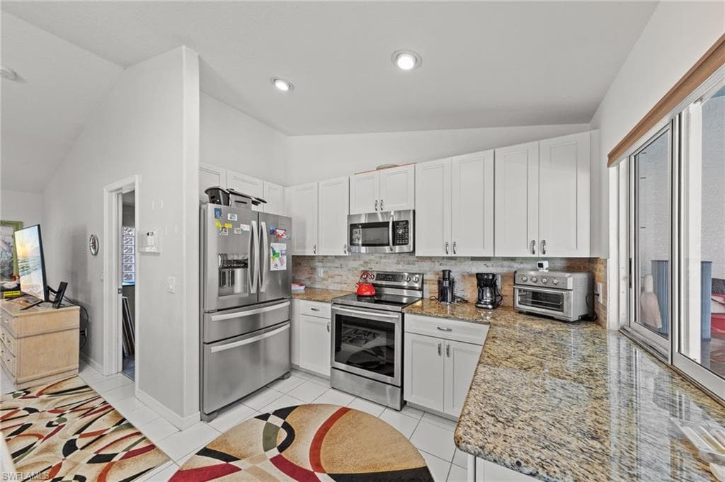 11671 Pine Hammock CIR-17