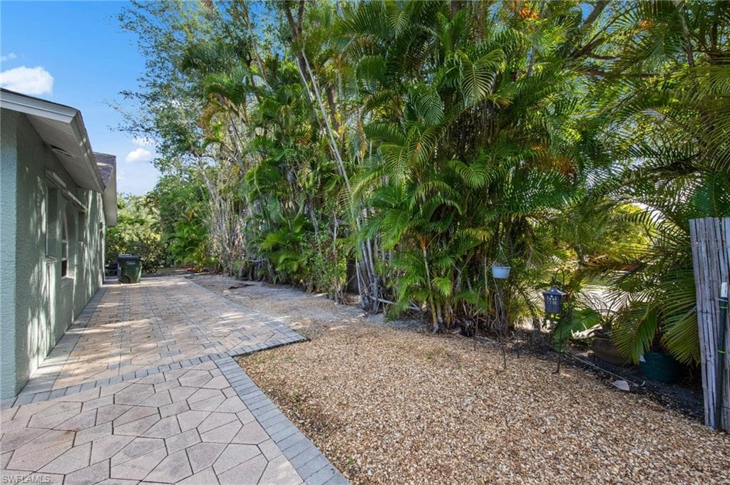 11671 Pine Hammock CIR-41