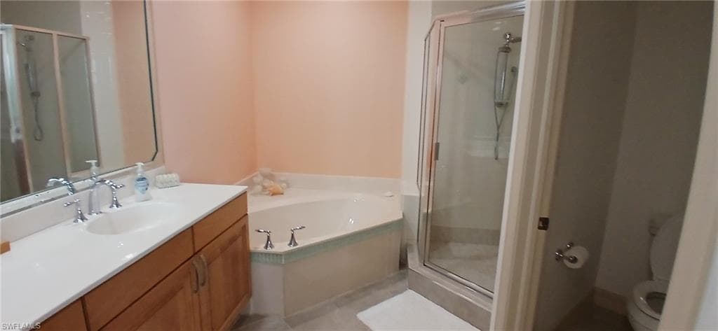 14350 Riva Del Lago DR 402-18
