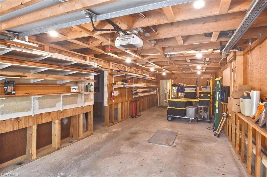 7226 Hendry Creek DR-44