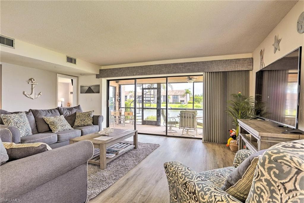 3722 12th AVE F1-6