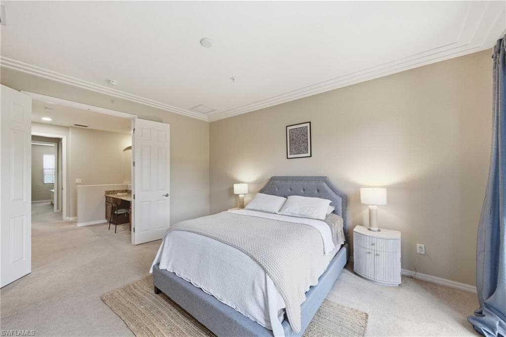 11736 Izarra WAY 7809-21