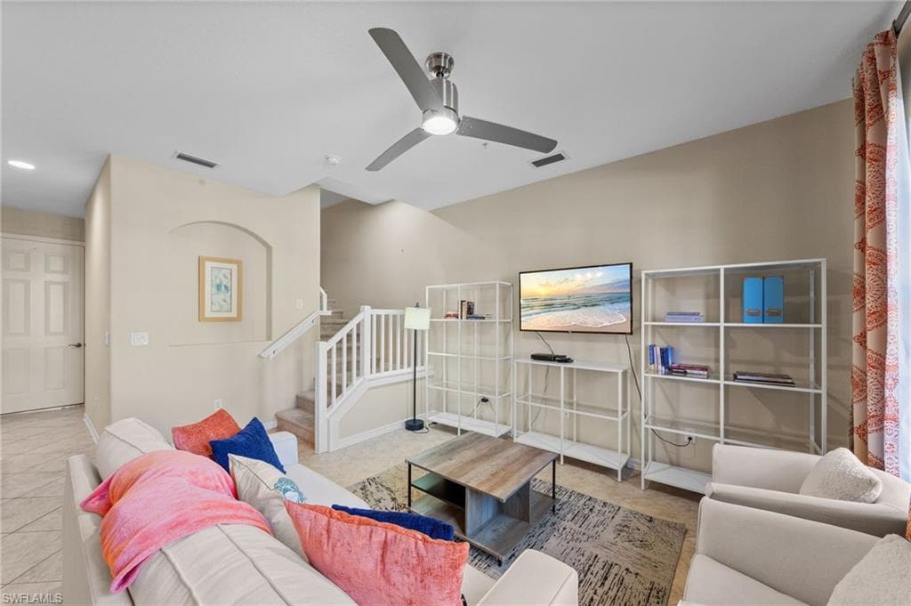 11736 Izarra WAY 7809-3