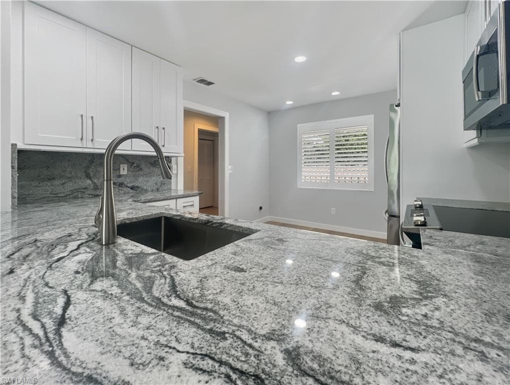 5908 Cranbrook WAY I202-9