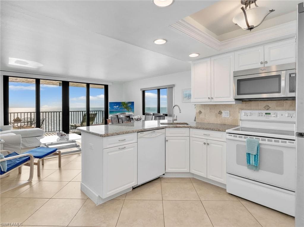 890 Collier BLVD 1406-7