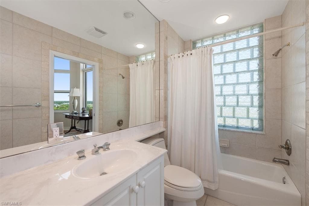 425 Dockside DR PH-1-22