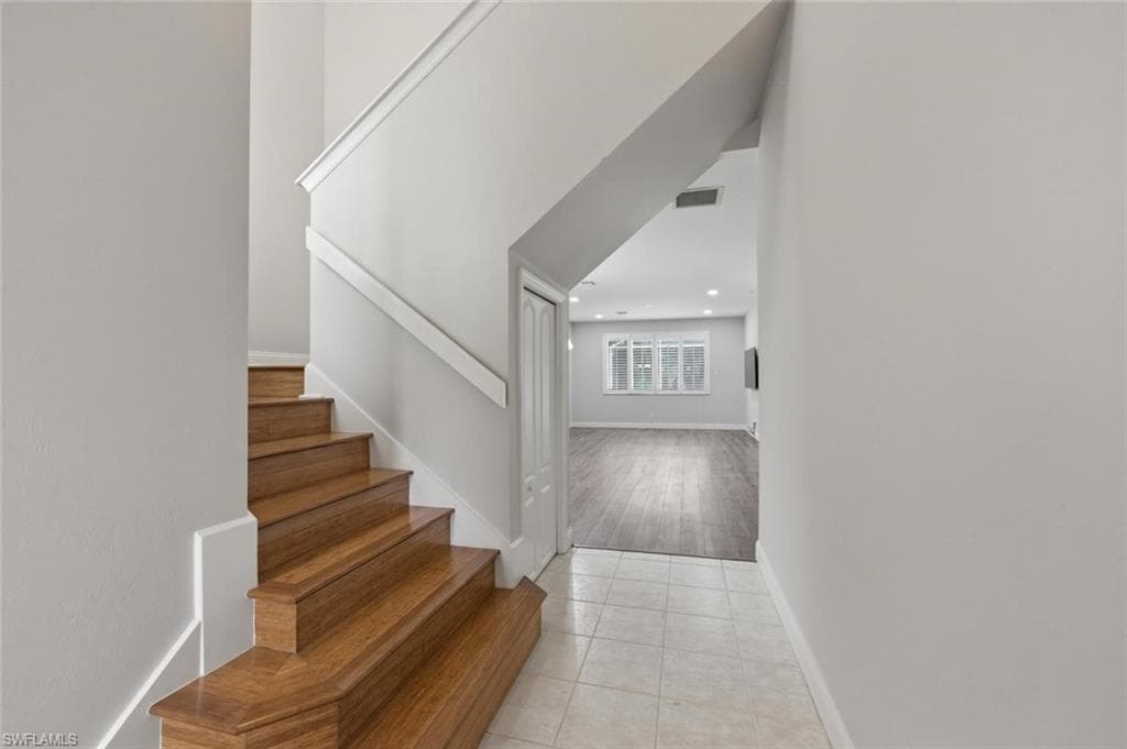 11528 Woodmount LN-1