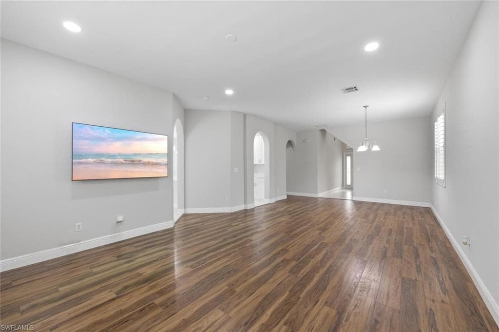 11528 Woodmount LN-5