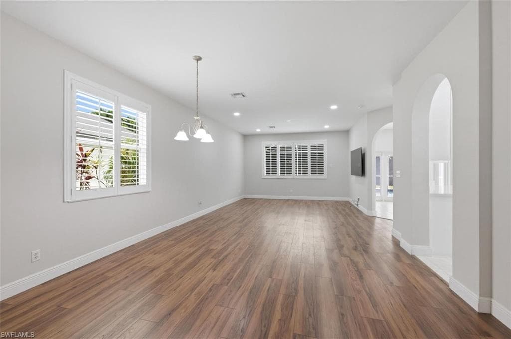 11528 Woodmount LN-2