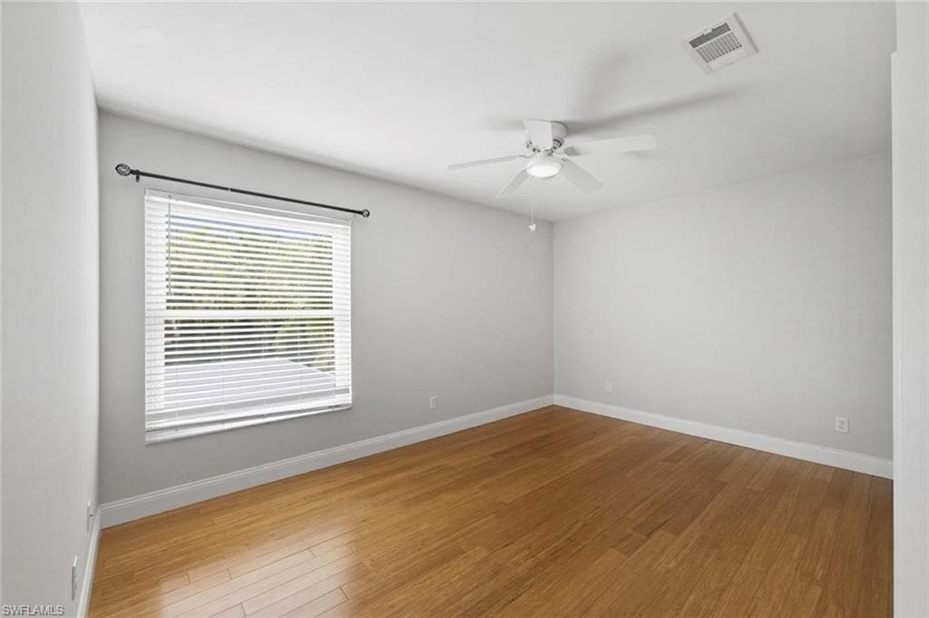 11528 Woodmount LN-27