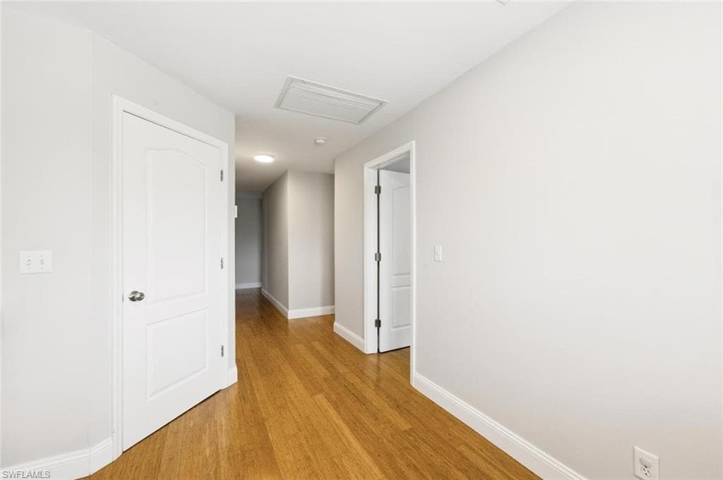 11528 Woodmount LN-19