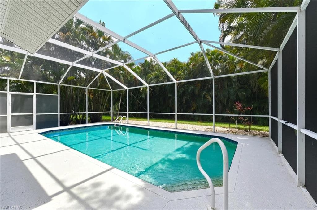 11528 Woodmount LN-29