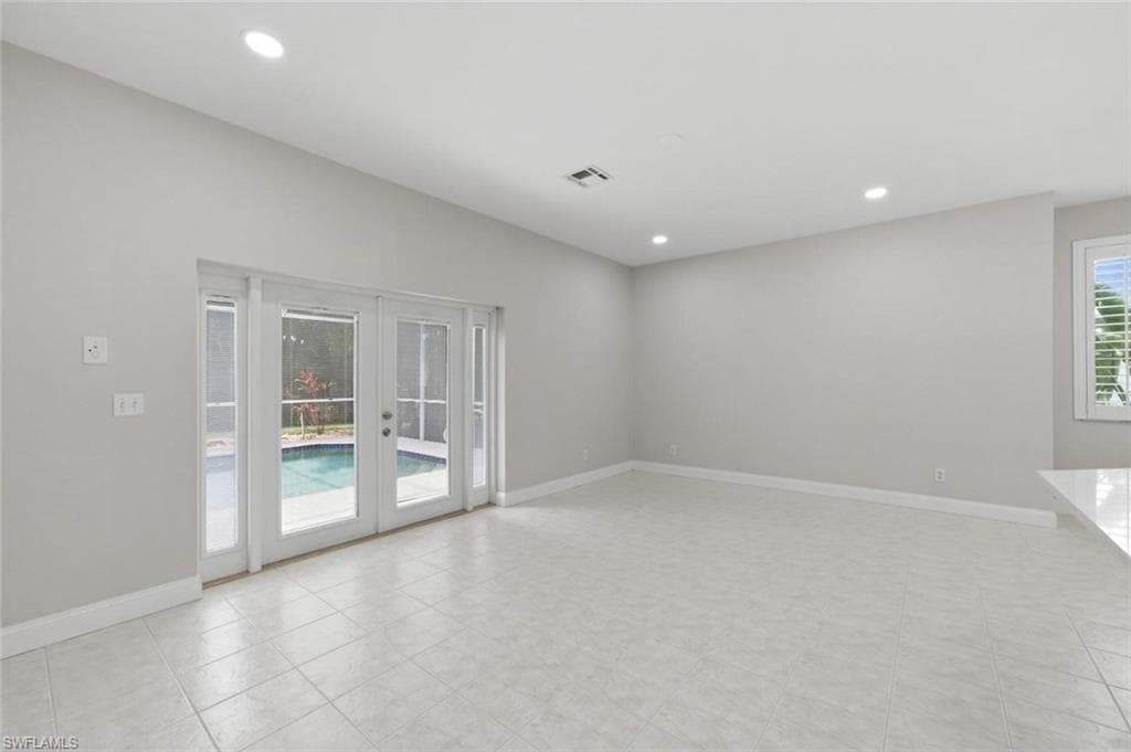 11528 Woodmount LN-9