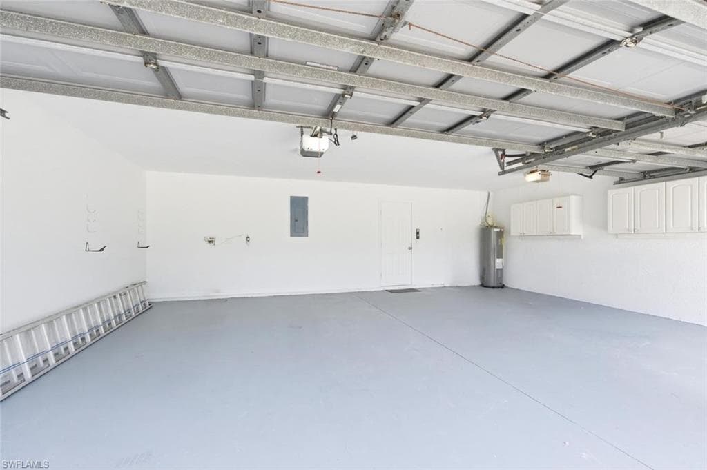 11528 Woodmount LN-32