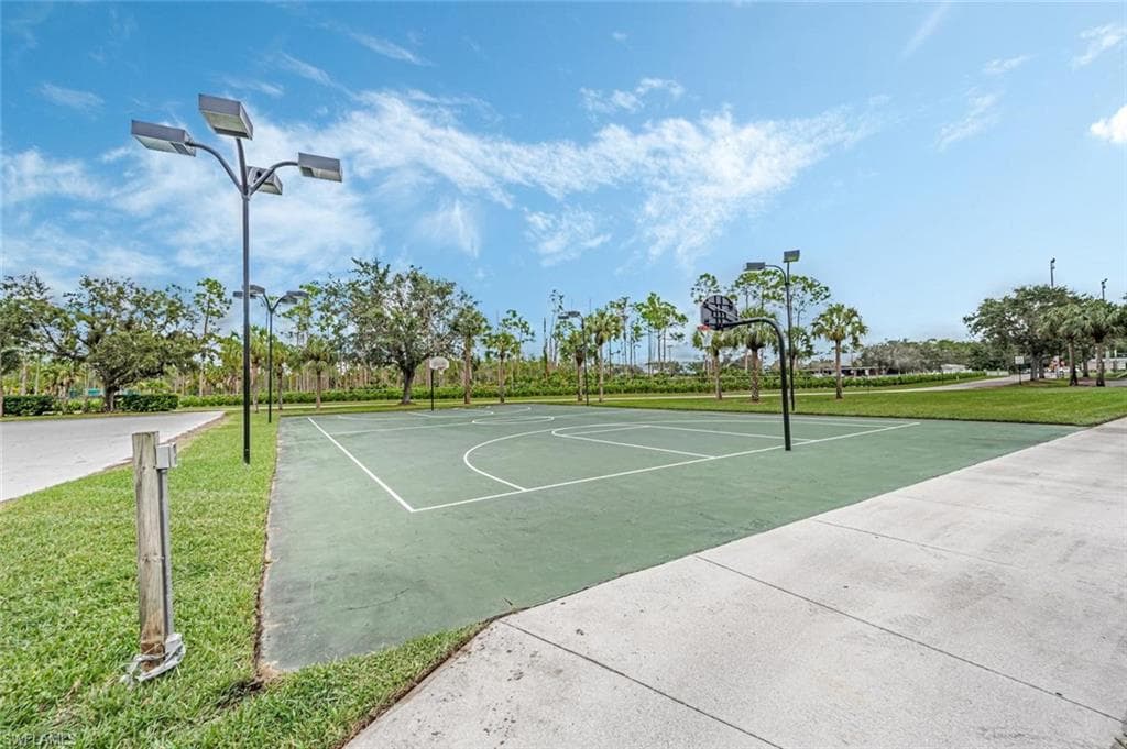 11528 Woodmount LN-36