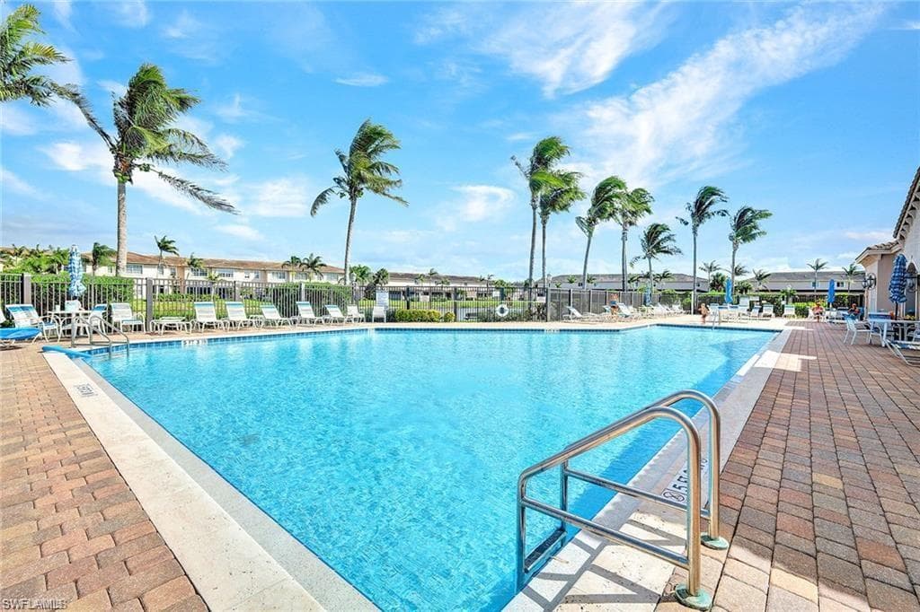 3806 Clearbrook LN-32