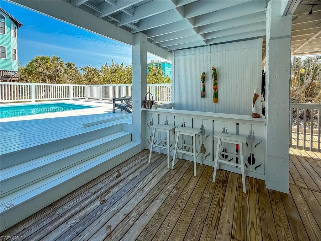 4460 Smugglers DR-28