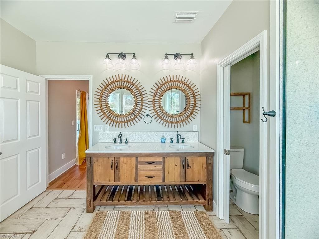 4460 Smugglers DR-34