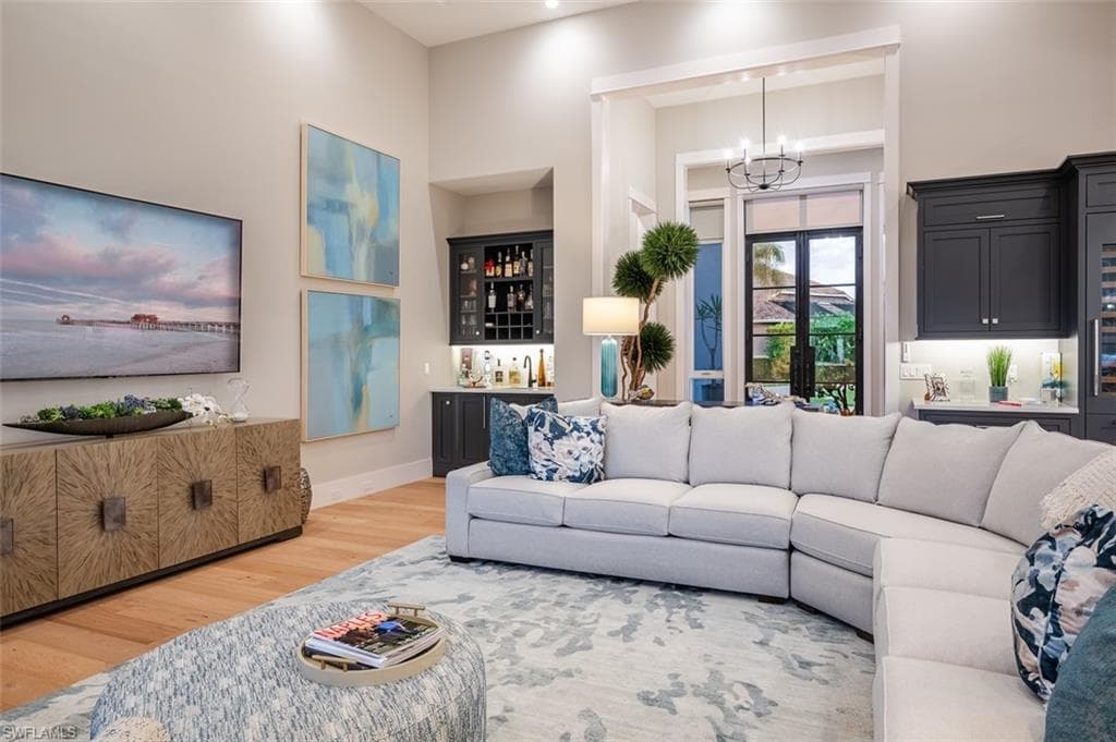 2100 SNOOK DR-11