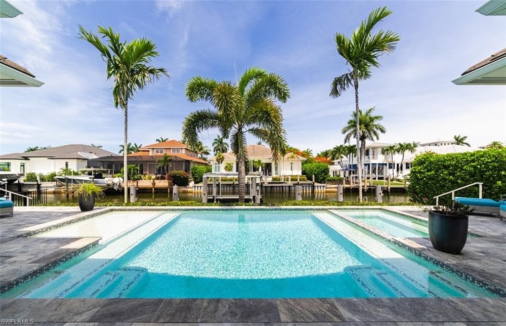 2100 SNOOK DR-4