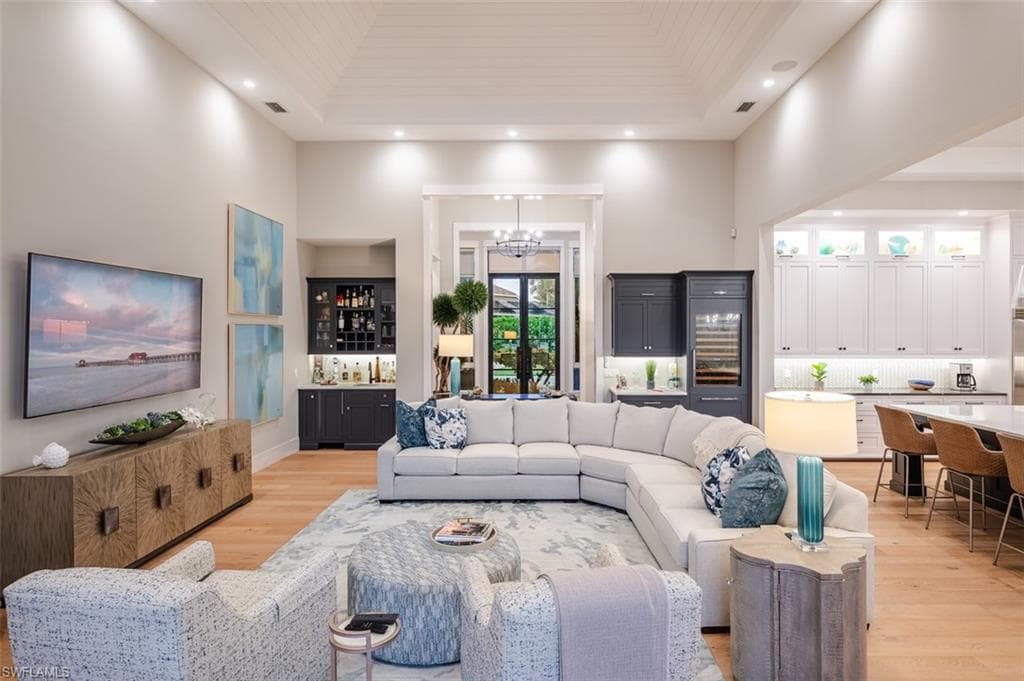 2100 SNOOK DR-9