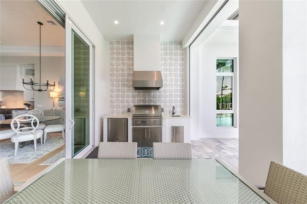 2100 SNOOK DR-39