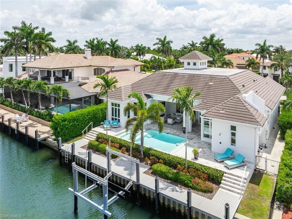 2100 SNOOK DR-3