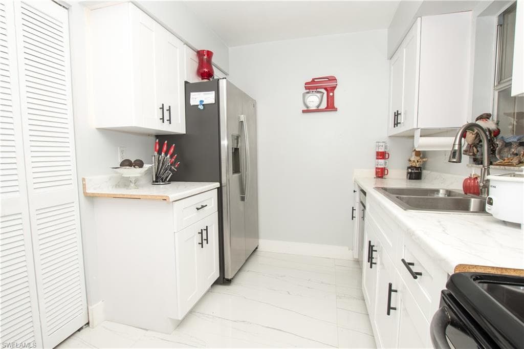 109 Durland AVE-11