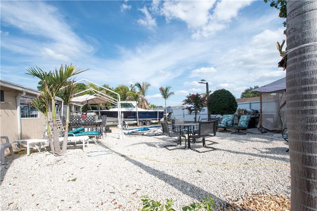 109 Durland AVE-35