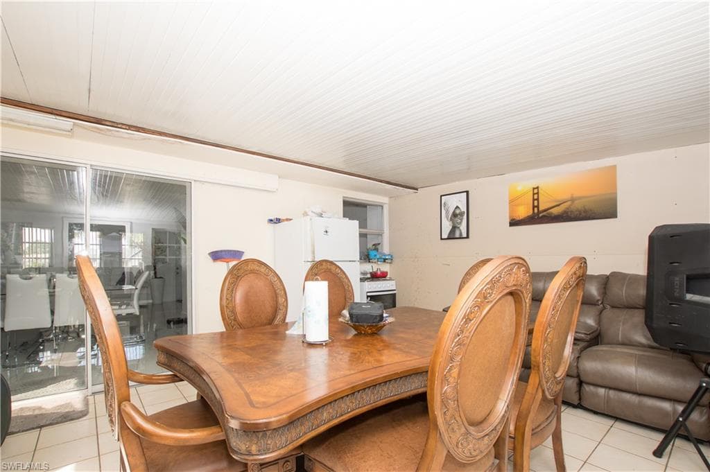 109 Durland AVE-27