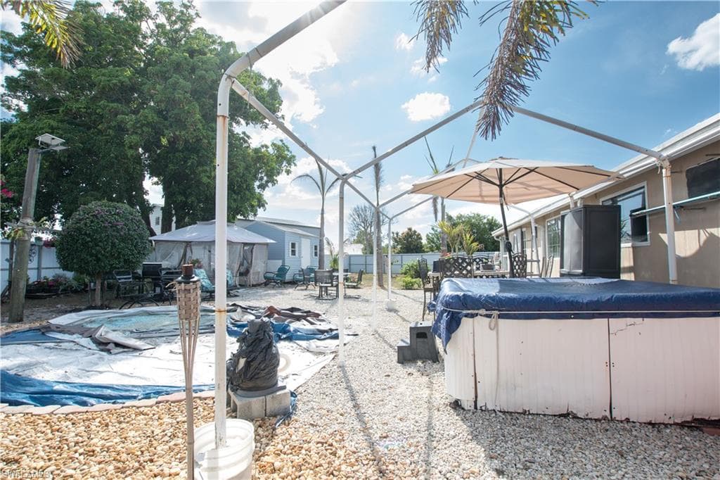 109 Durland AVE-33