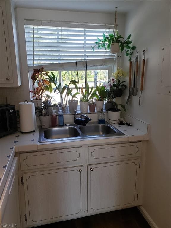 864 Courtington LN 1-14