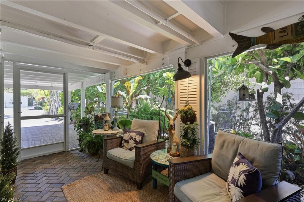 840 Myrtle TER-35