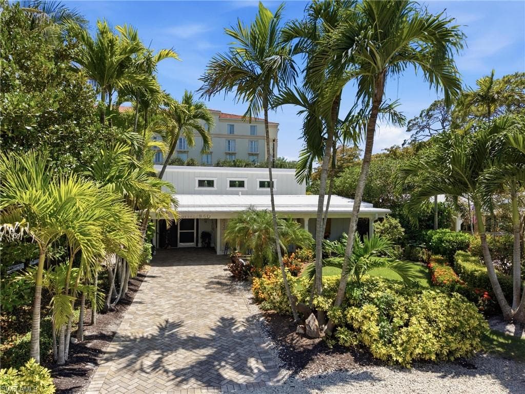 840 Myrtle TER-39