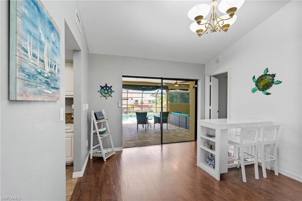 1906 Everest PKWY-8