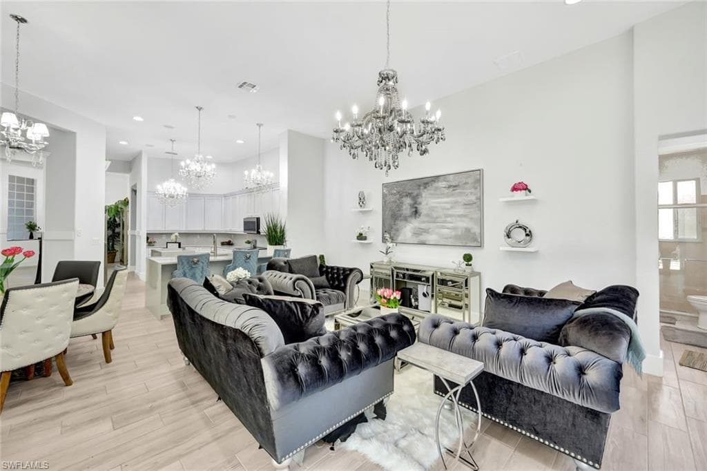 8910 Paseo De Valencia ST-6