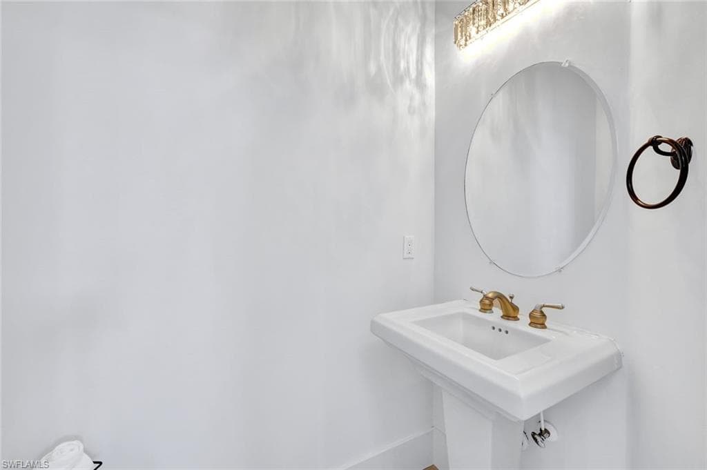 8910 Paseo De Valencia ST-27