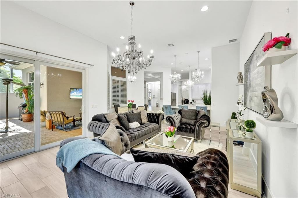 8910 Paseo De Valencia ST-7