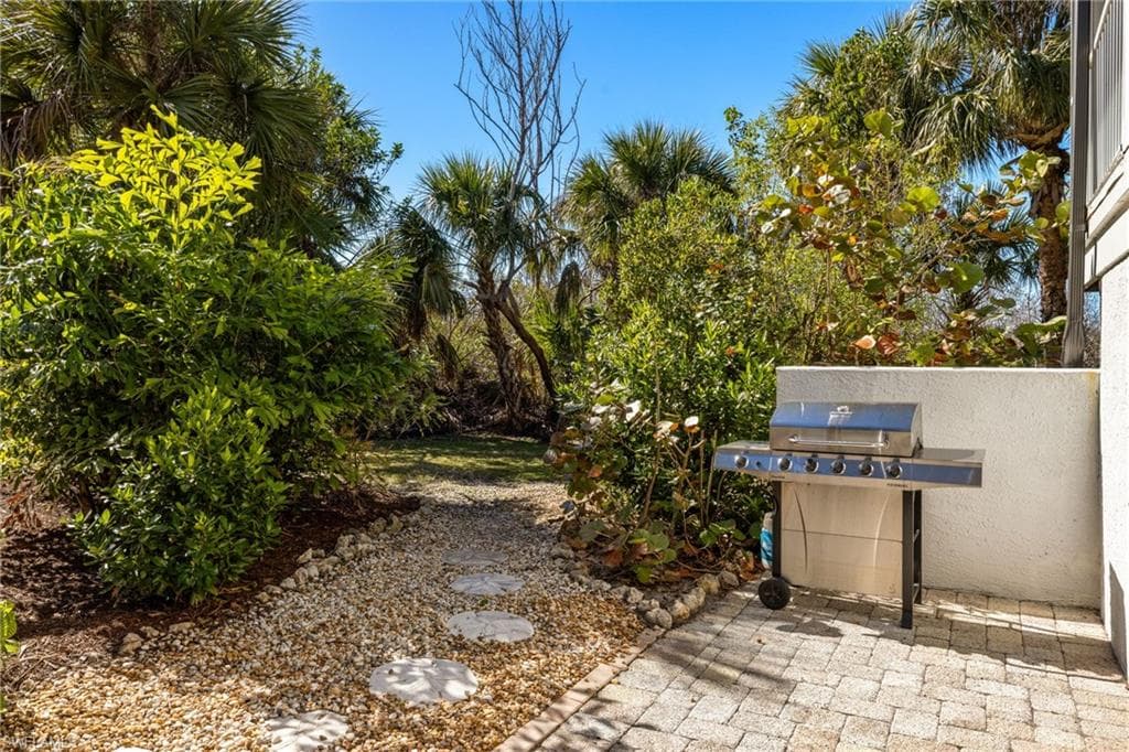 974 Greenwood CT S-12