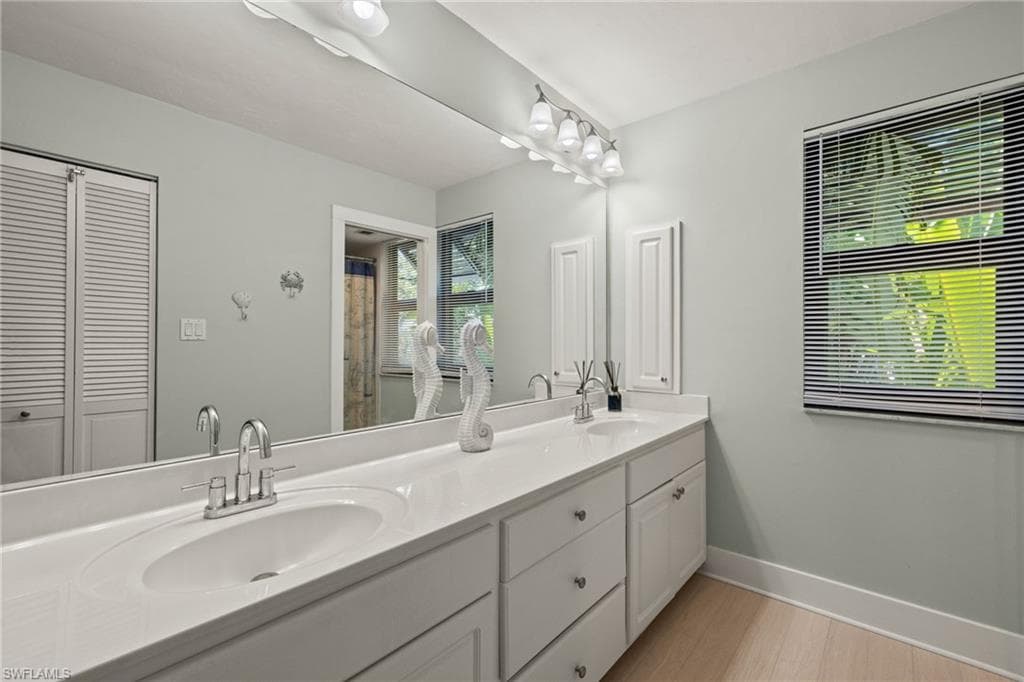 974 Greenwood CT S-18