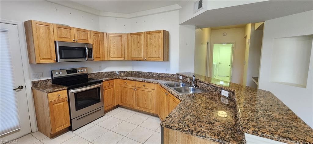 1794 Concordia Lake CIR 2603-8