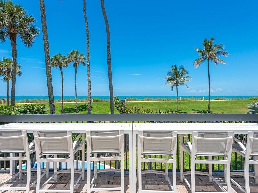 4551 Gulf Shore BLVD N 606-15