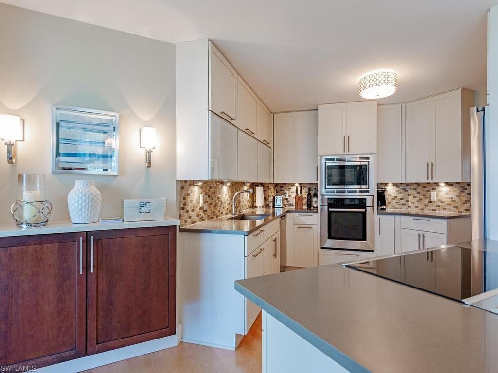 4551 Gulf Shore BLVD N 606-4