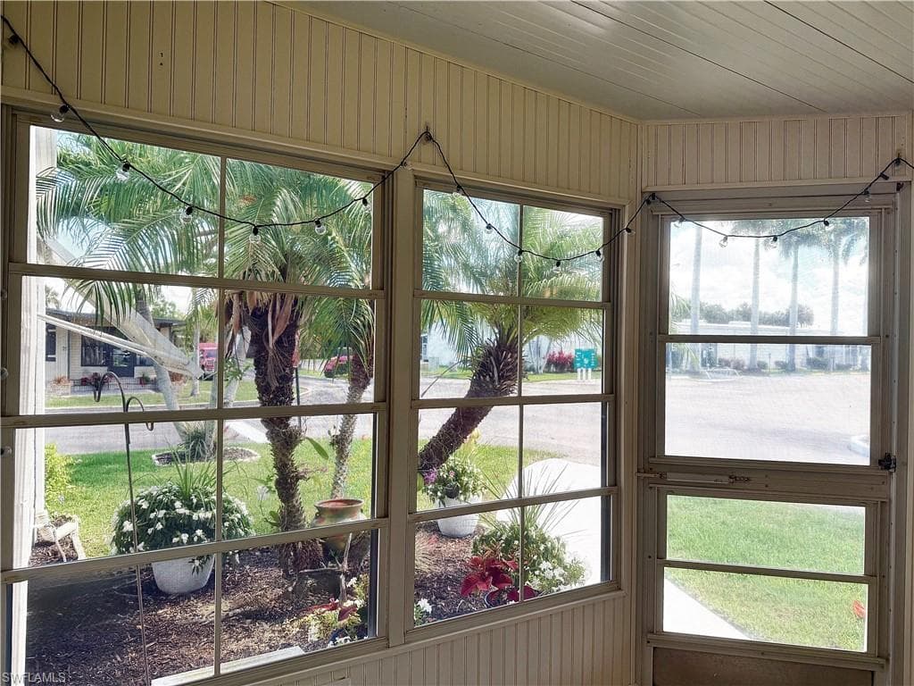 22 Turquoise AVE 22T-21