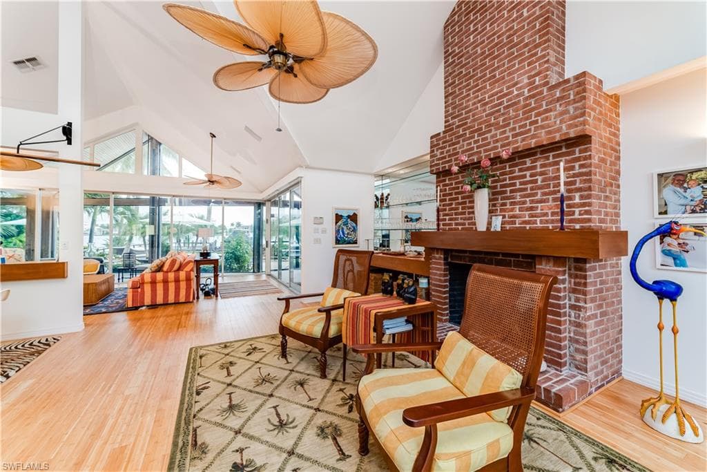 883 Galleon DR-5