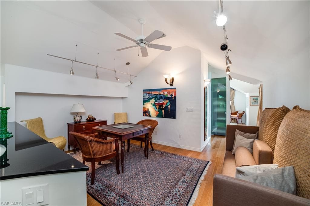 883 Galleon DR-15