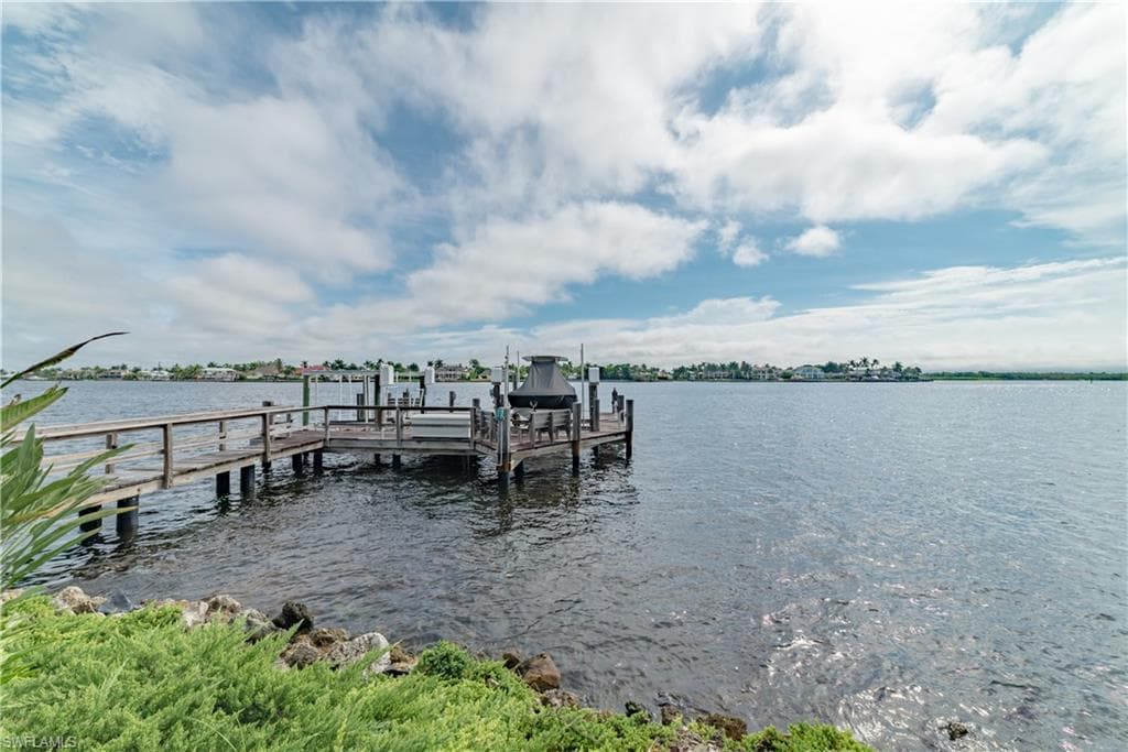 883 Galleon DR-33