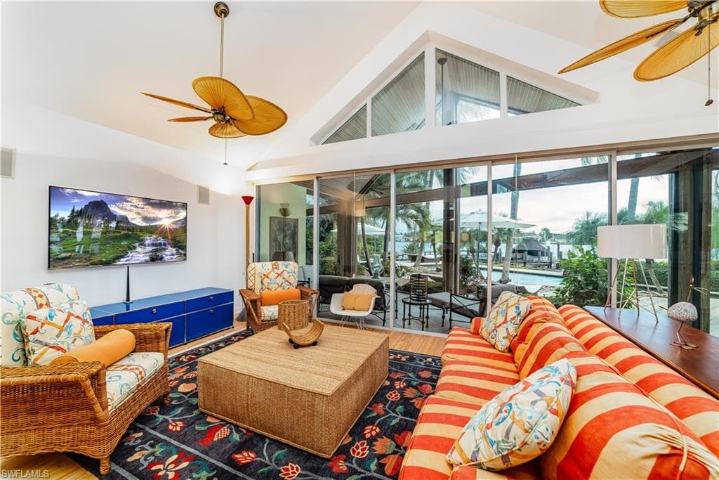 883 Galleon DR-10